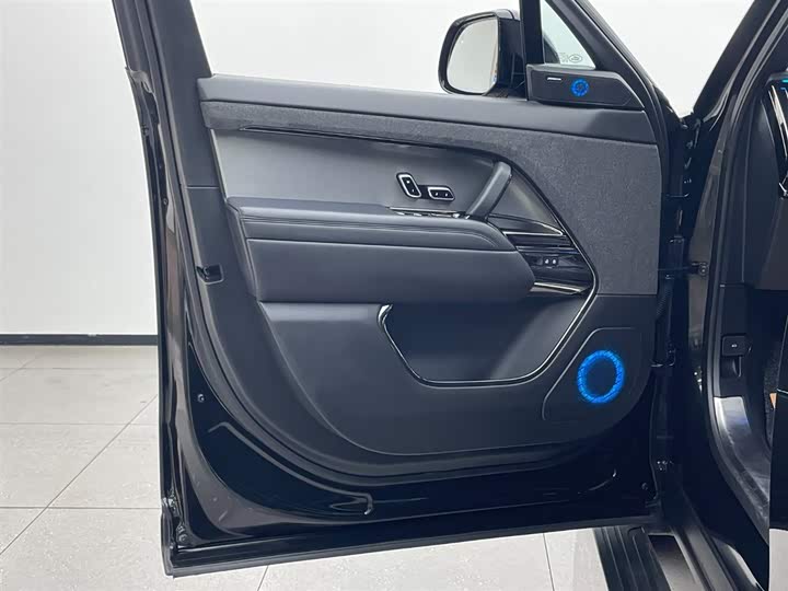 Фото 9 - Land Rover Range Rover Sport