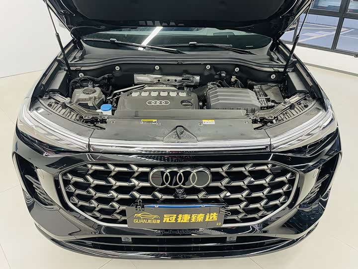 Audi Q6 2024 2024款 50 TFSI quattro 黑武士版 6座