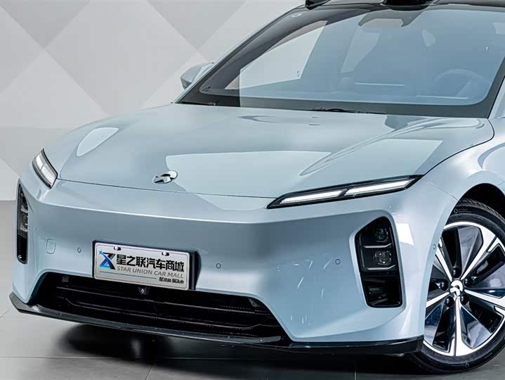 2025 Nio ET5