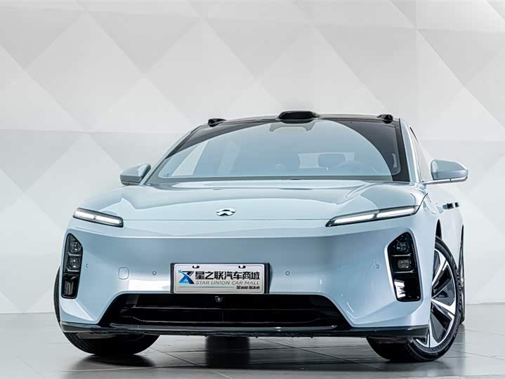 2025 Nio ET5