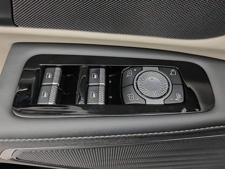 Lincoln Nautilus 2025 2025款 改款 2.0T 四驱尊逸版