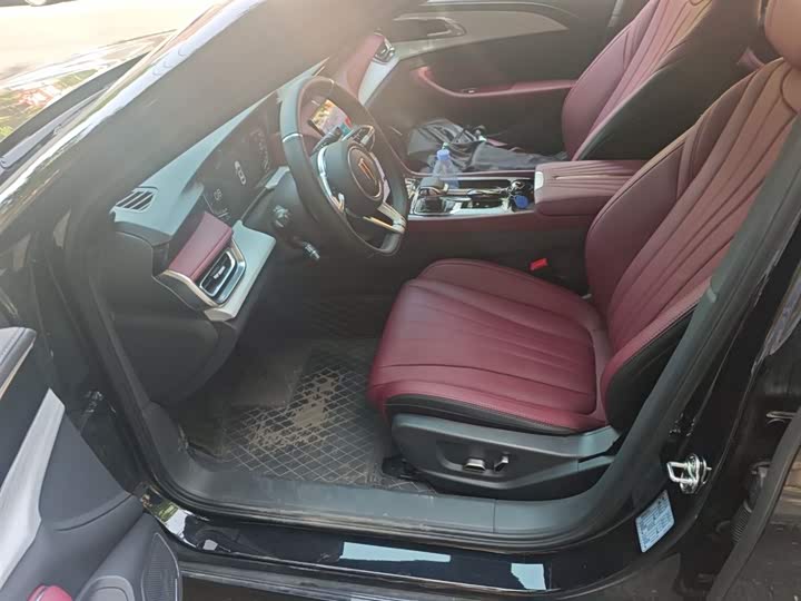 Hongqi H5 2025 2025款 1.5T DCT玄影版