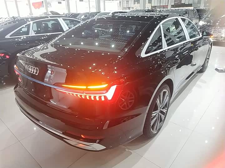 Audi A6L 2026 2026款 45 TFSI 臻选动感型