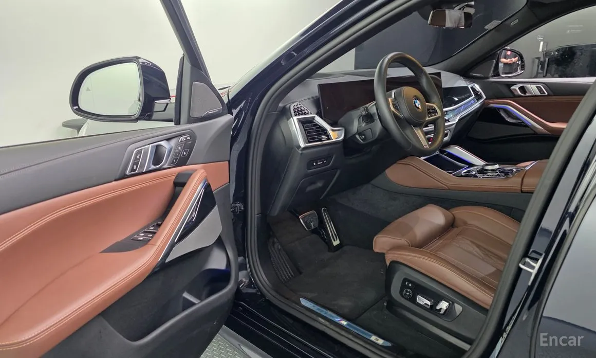 Photo 10 - BMW X6