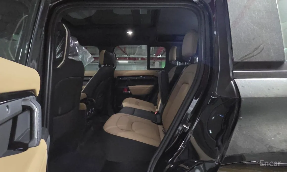 Land Rover Defender 2020 110 P400 X