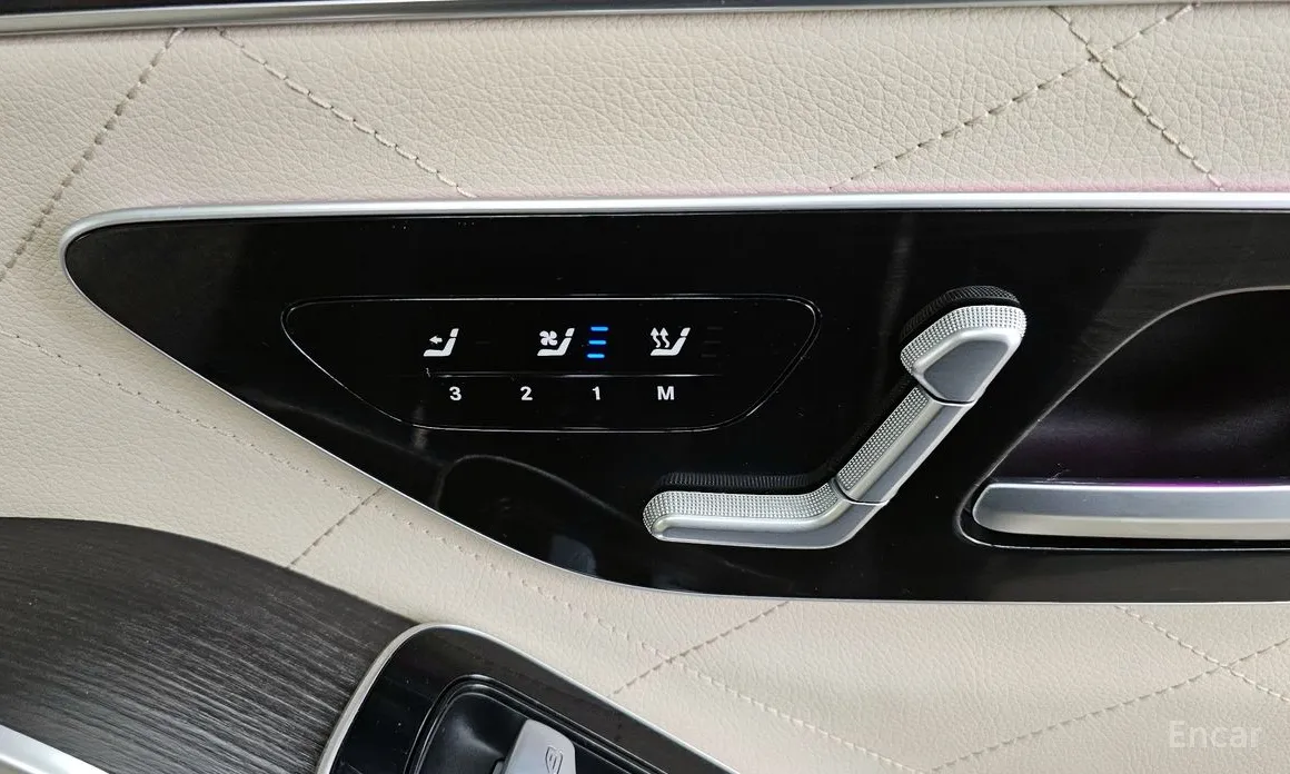 Фото 19 - Mercedes-Benz S-Class