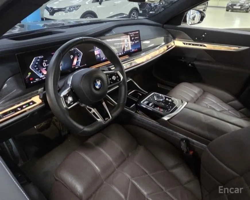 BMW 7 Series 2022 740i sDrive M Sport