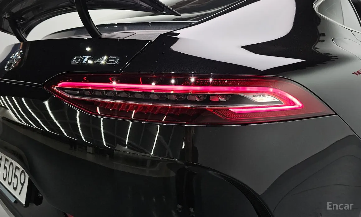 Фото 23 - Mercedes-Benz AMG GT