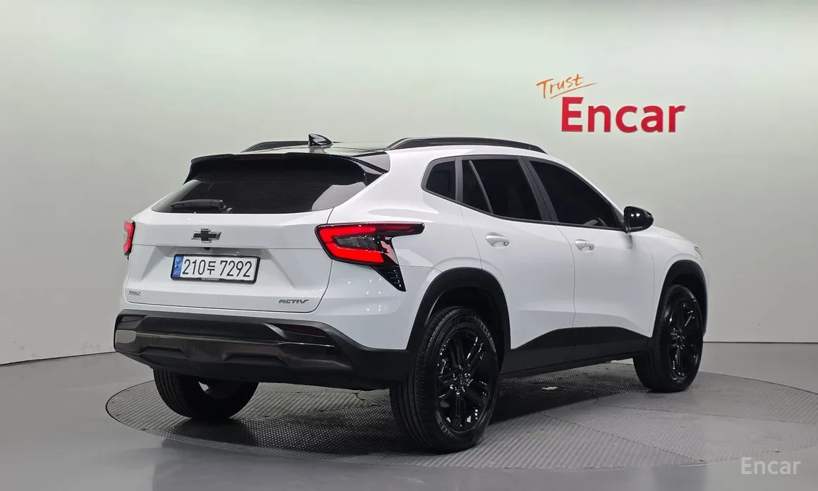 Фото 2 - Chevrolet Trax