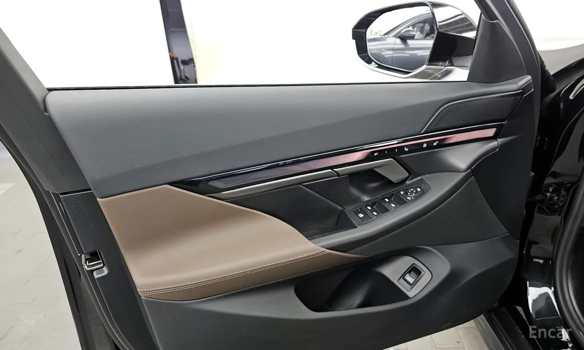 BMW 5 Series 2023 520i