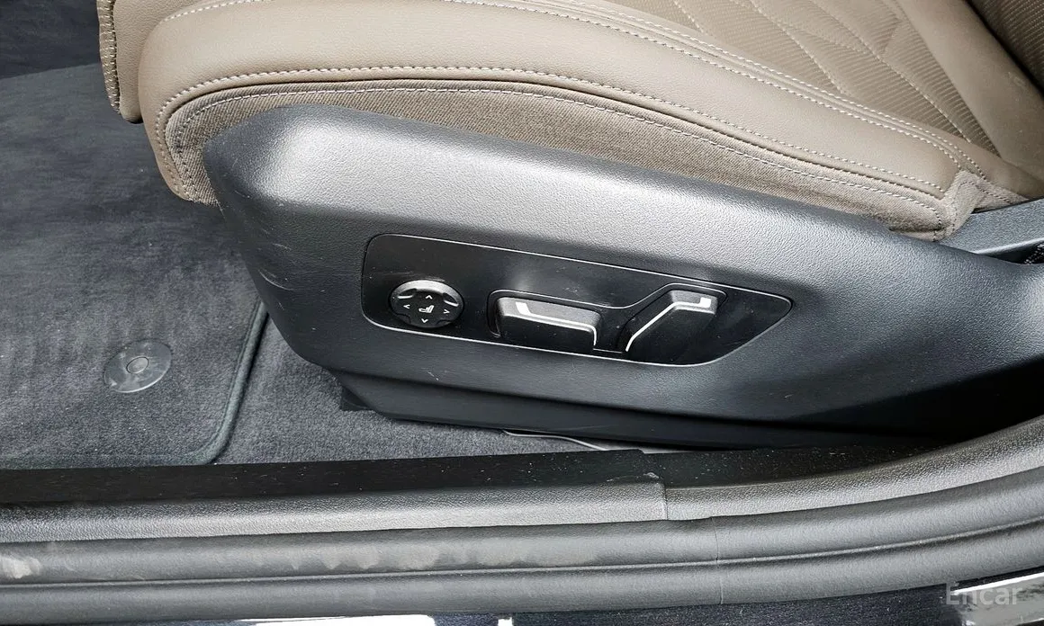 BMW 5 Series 2023 520i