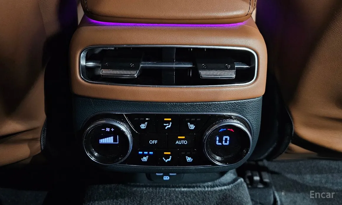 Фото 35 - Genesis GV70