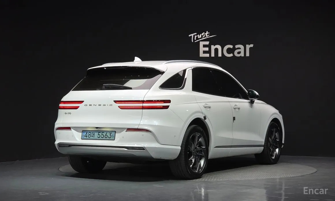2022 Genesis GV70