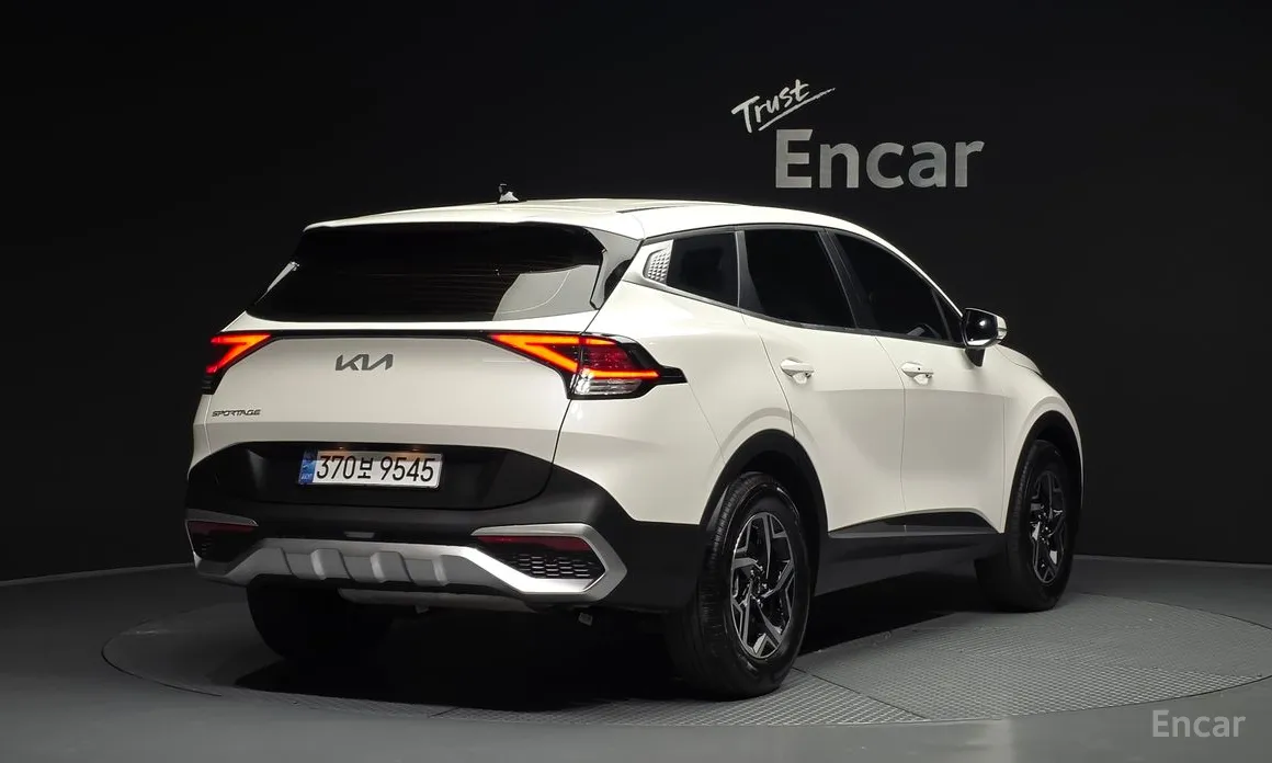 Фото 2 - Kia Sportage