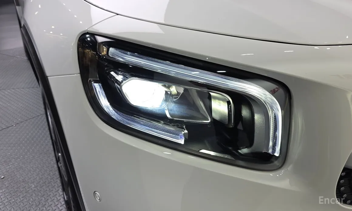 Mercedes-Benz GLB-Class 2020 GLB250 4MATIC