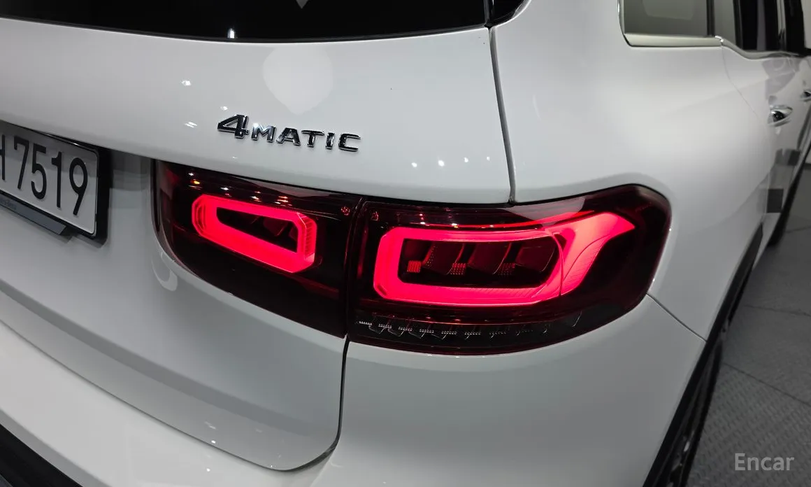 Mercedes-Benz GLB-Class 2020 GLB250 4MATIC