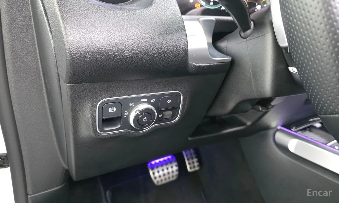 Mercedes-Benz GLB-Class 2020 GLB250 4MATIC