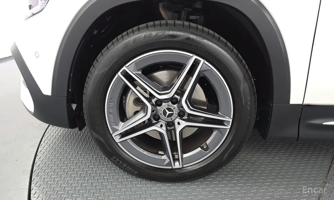 Mercedes-Benz GLB-Class 2020 GLB250 4MATIC