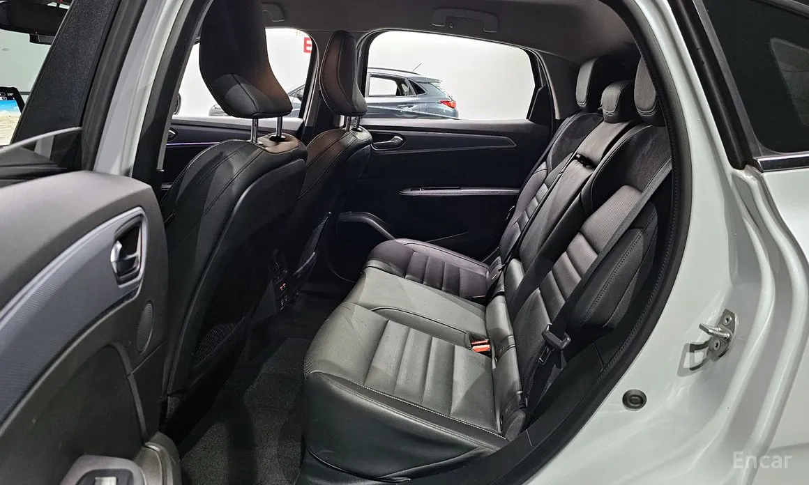 Photo 11 - Renault XM3