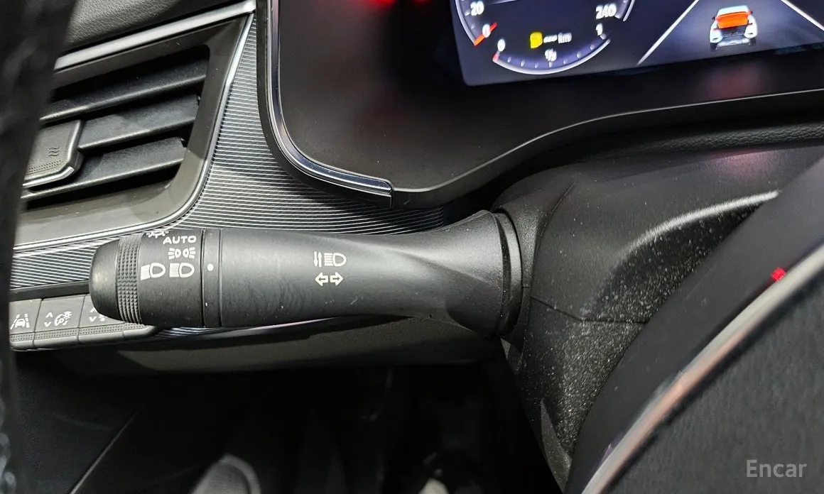Photo 26 - Renault XM3