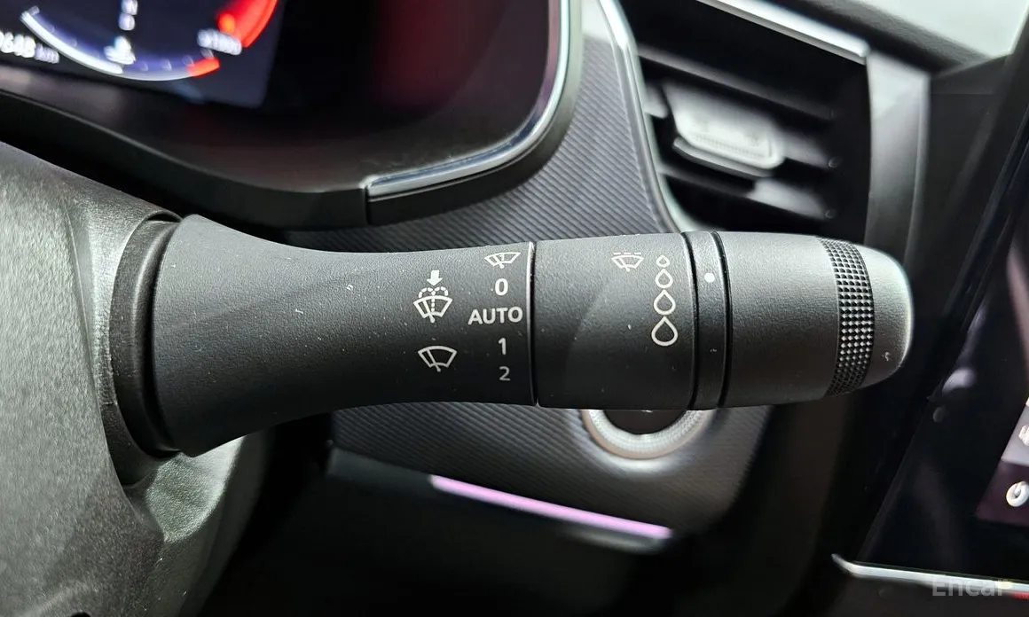Photo 27 - Renault XM3