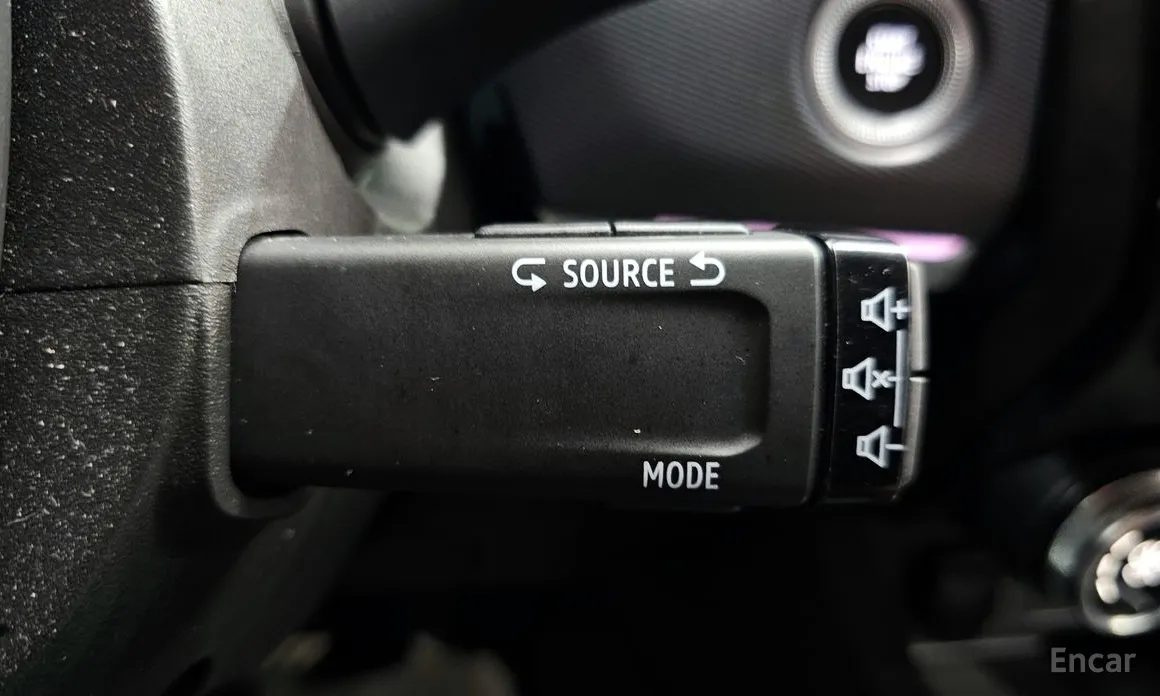 Photo 31 - Renault XM3