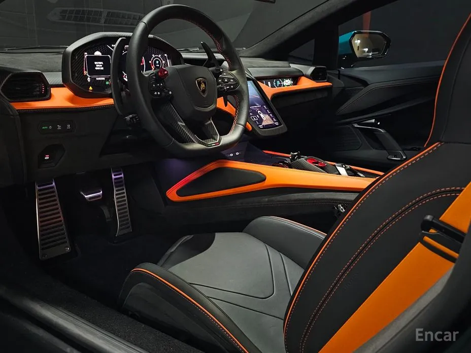 Lamborghini Revuelto 2025 6.5 V12