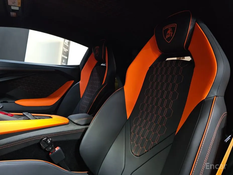 Lamborghini Revuelto 2025 6.5 V12