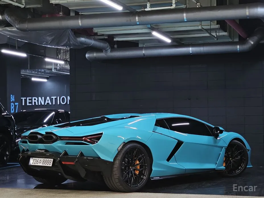Lamborghini Revuelto 2025 6.5 V12