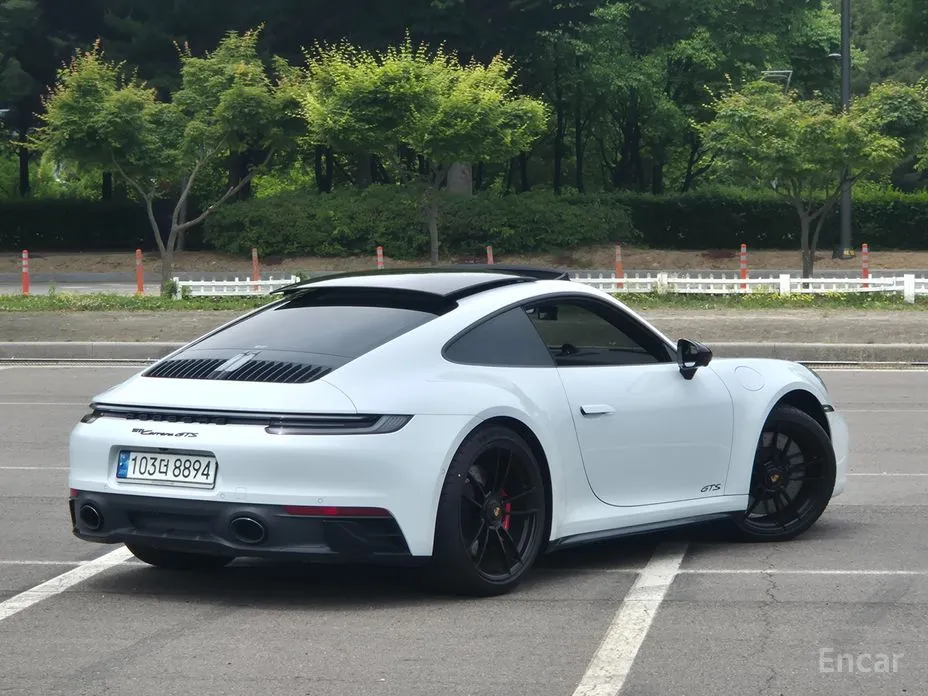 Porsche 911 2019 Carrera GTS