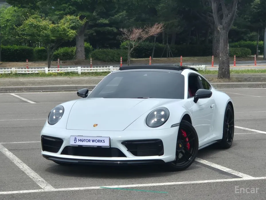Porsche 911 2019 Carrera GTS