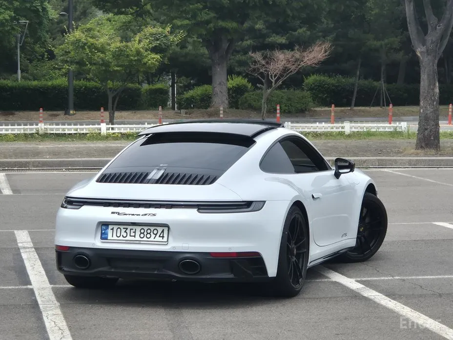 Porsche 911 2019 Carrera GTS