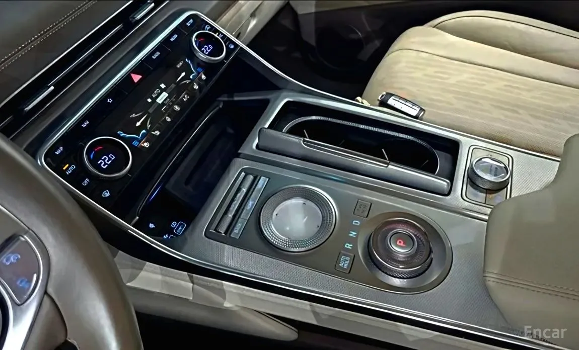 Фото 8 - Genesis GV80