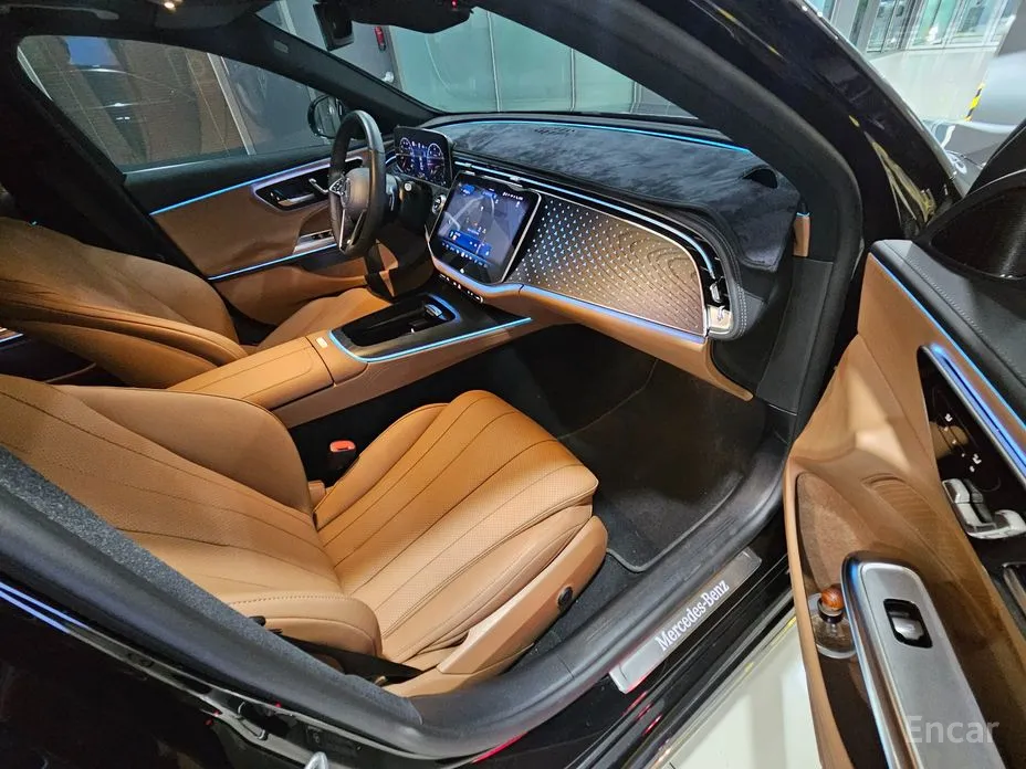 Mercedes-Benz E-Class 2024 E220d 4MATIC Exclusive