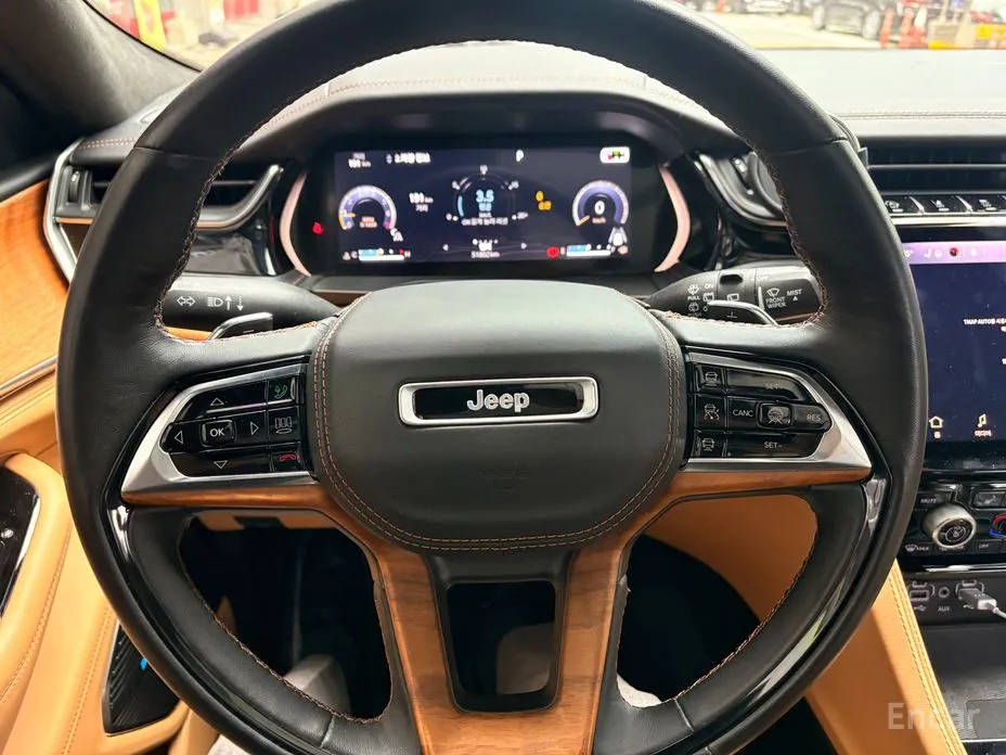 Jeep Cherokee 2021 L 3.6 Summit Reserve