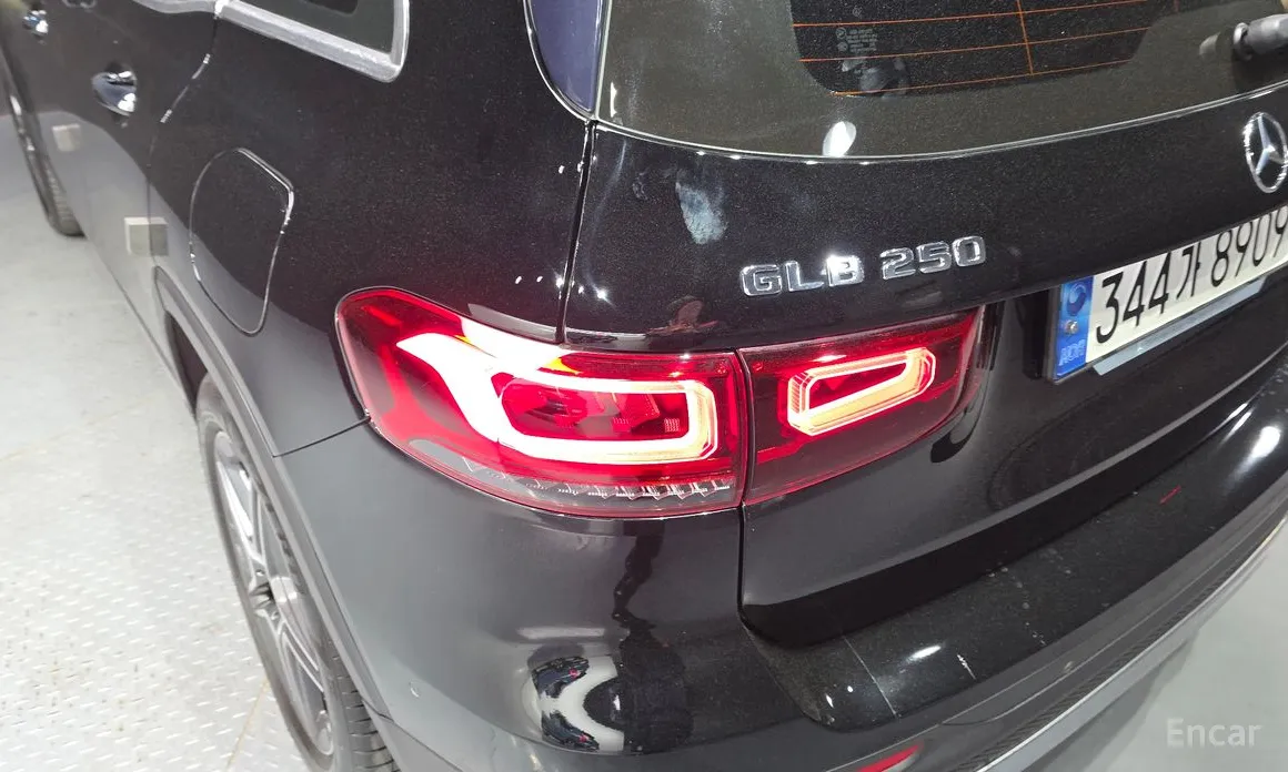 Mercedes-Benz GLB-Class 2020 GLB250 4MATIC
