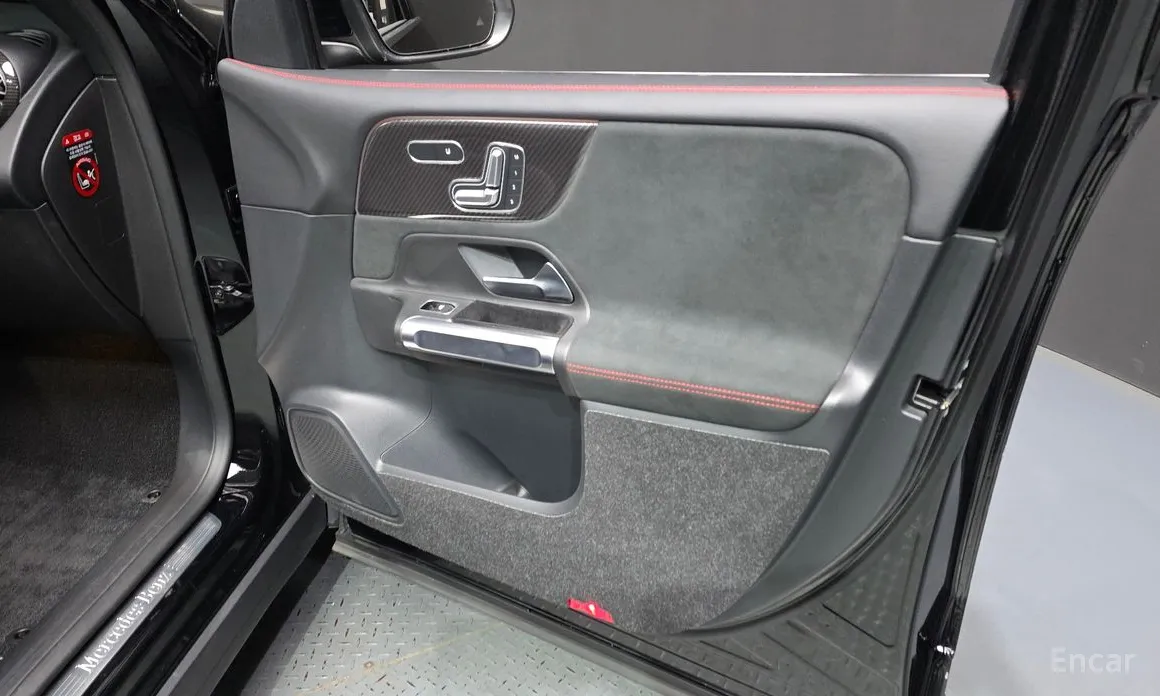 Mercedes-Benz GLB-Class 2020 GLB250 4MATIC