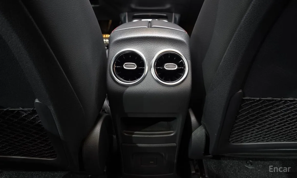 Mercedes-Benz GLB-Class 2020 GLB250 4MATIC