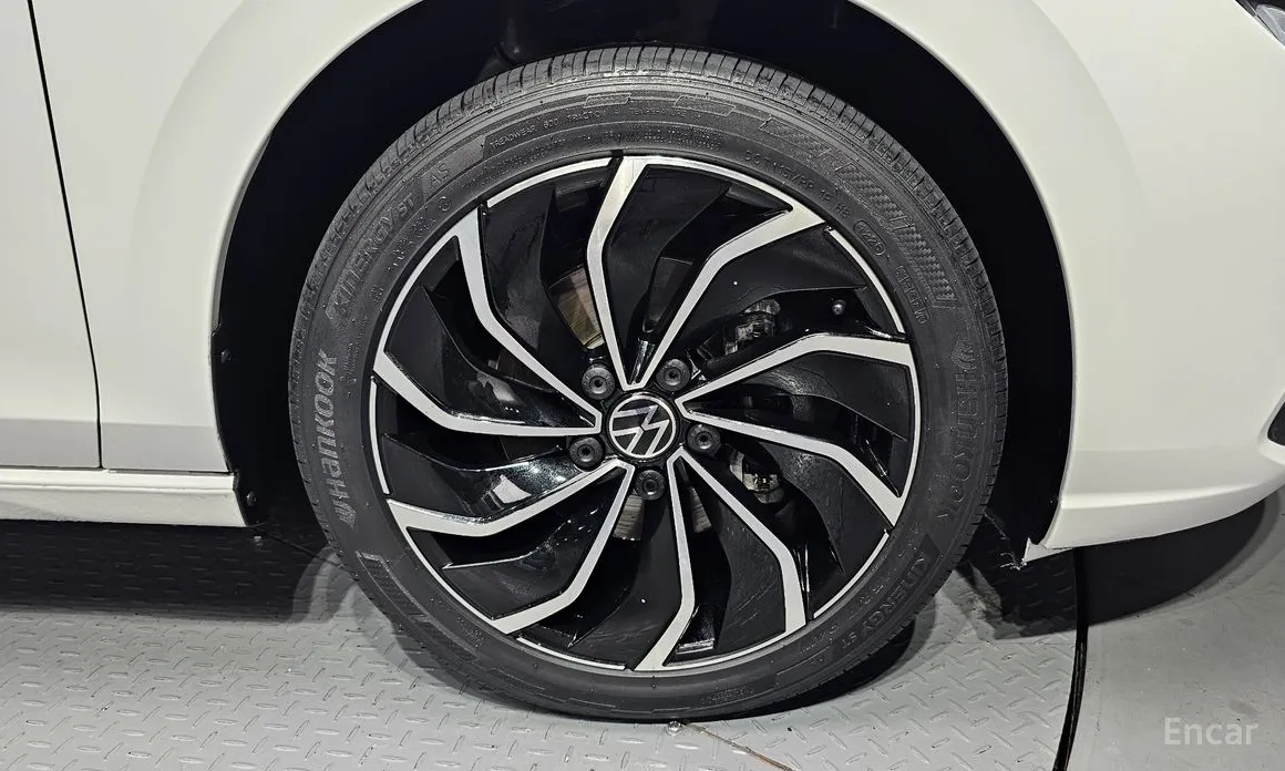 Photo 21 - Volkswagen Golf