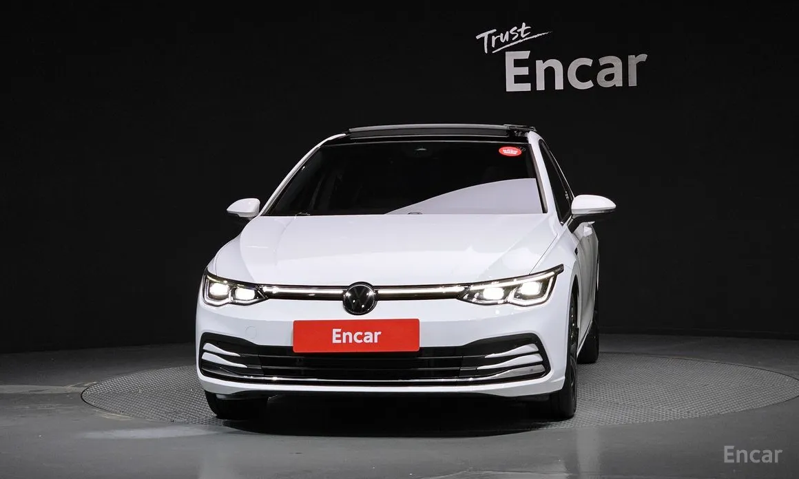 Photo 3 - Volkswagen Golf