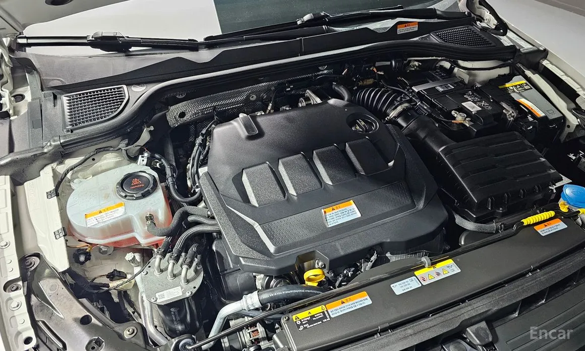 Photo 6 - Volkswagen Golf