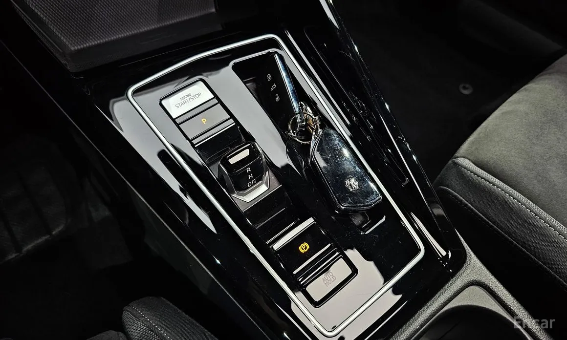 Photo 9 - Volkswagen Golf