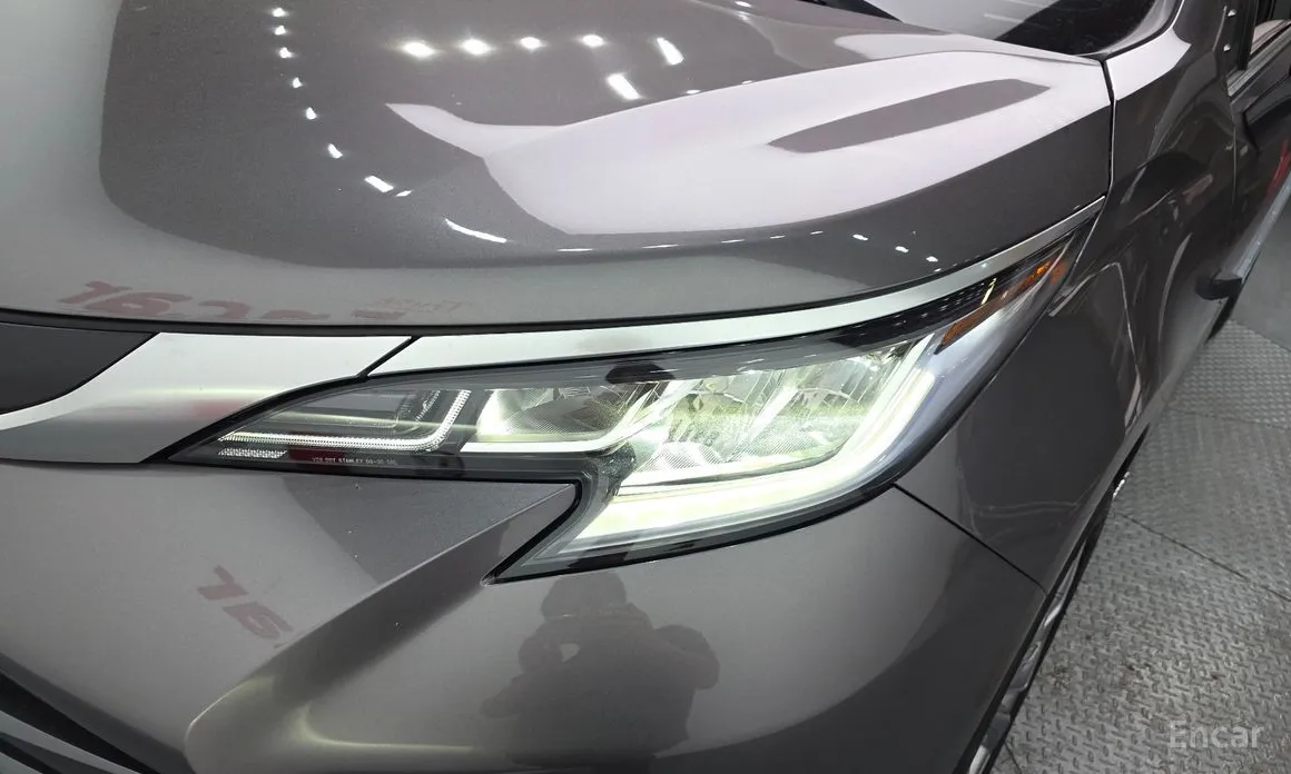 Toyota Sienna 2020 2.5 Hybrid 2WD