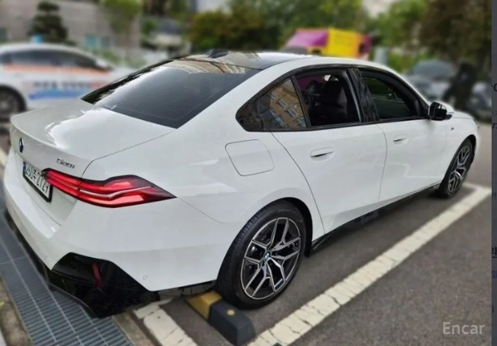 BMW 5 Series 2023 520i M Sport
