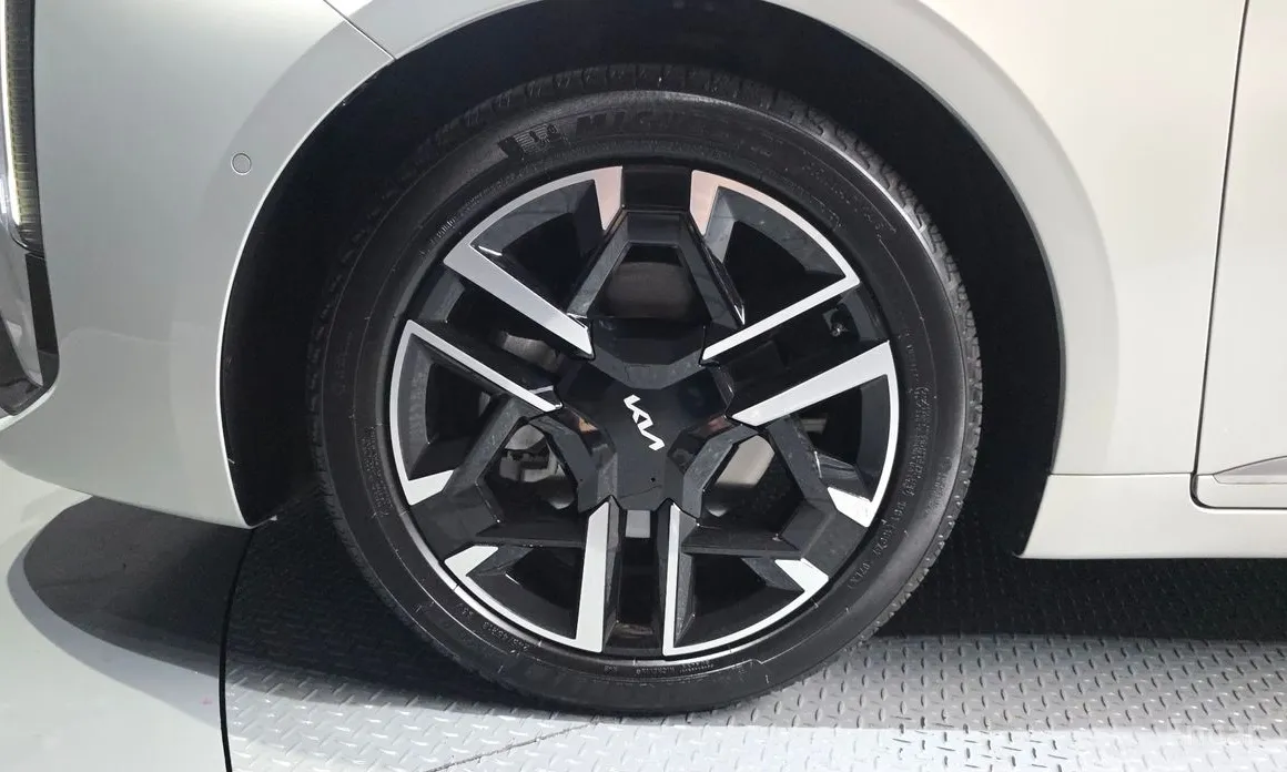 Kia K8 2024 Noblesse