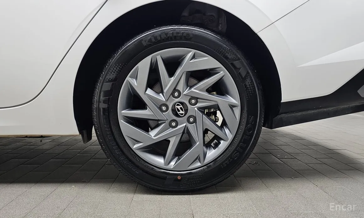 Hyundai Avante 2023 Smart