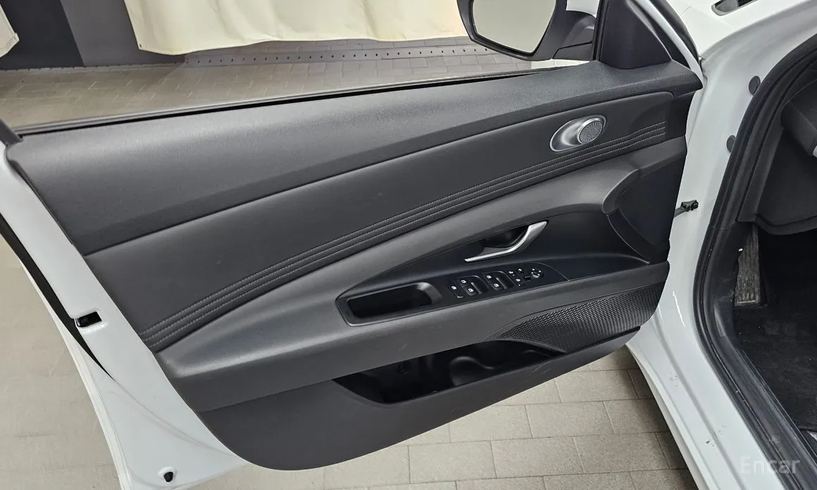 Hyundai Avante 2023 Smart