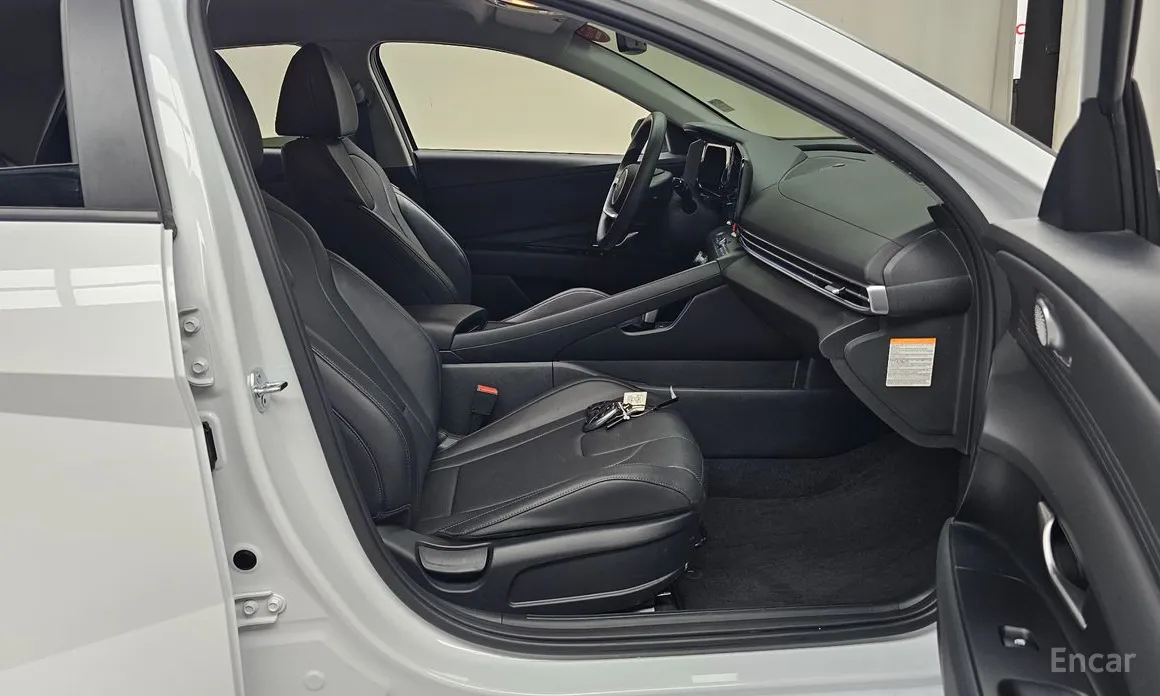 Hyundai Avante 2023 Smart