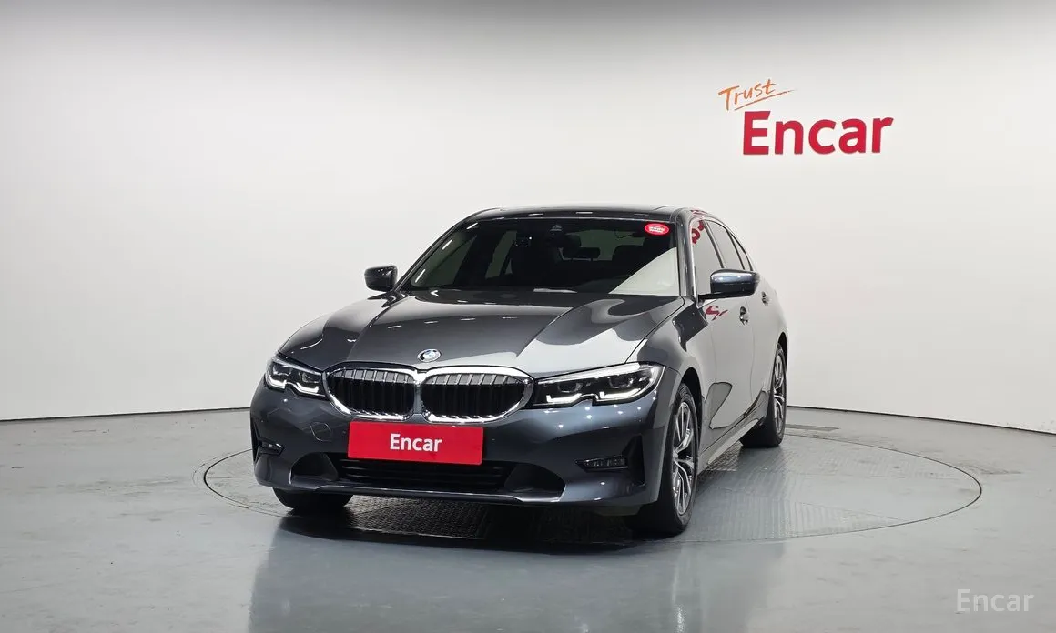 BMW 3 Series 2019 320i