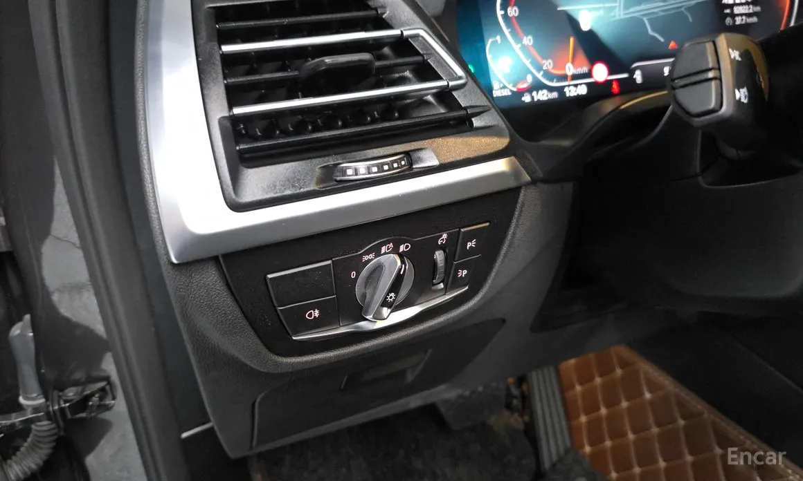Фото 28 - BMW X4
